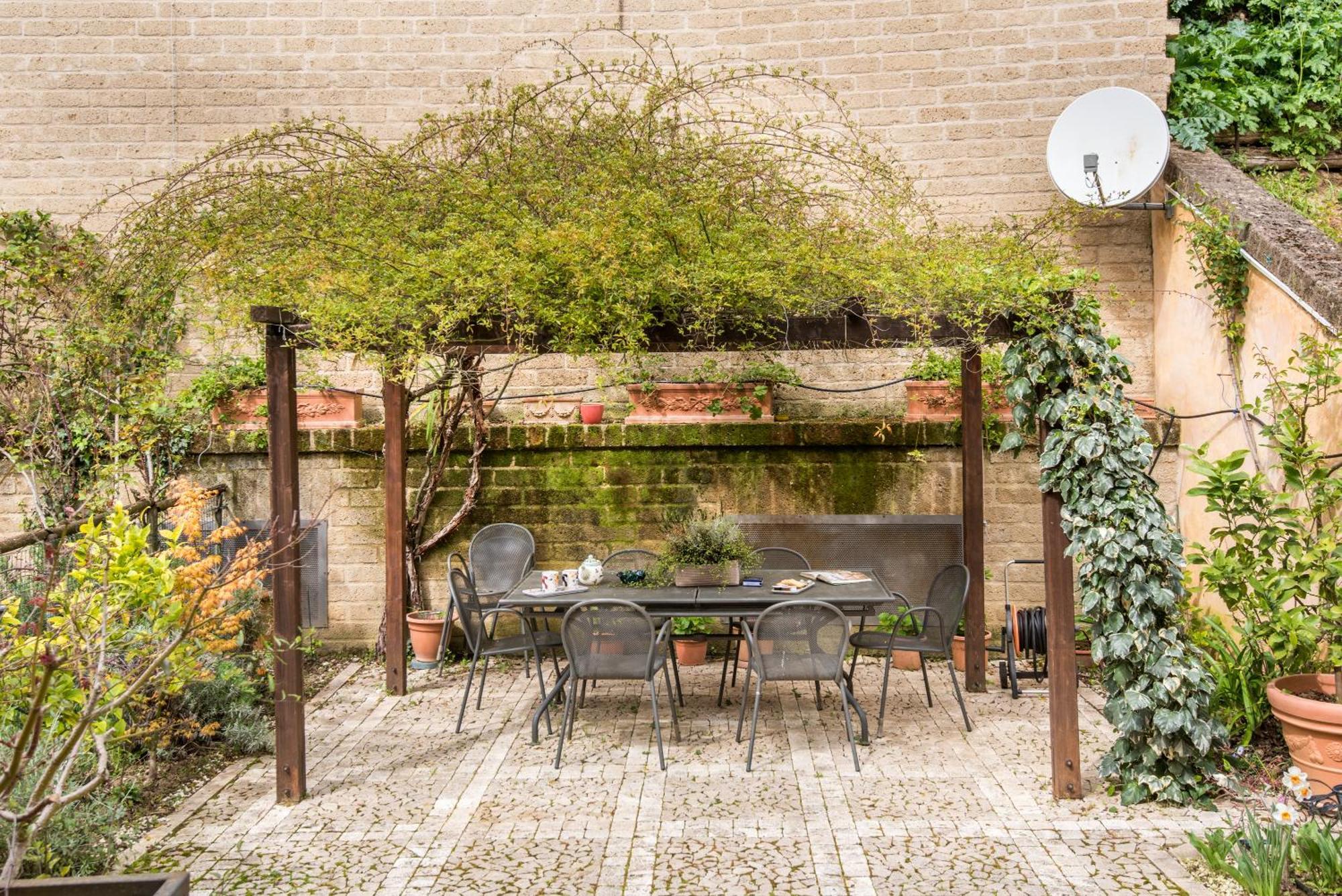 Вілла Secret Garden Сієна Екстер'єр фото